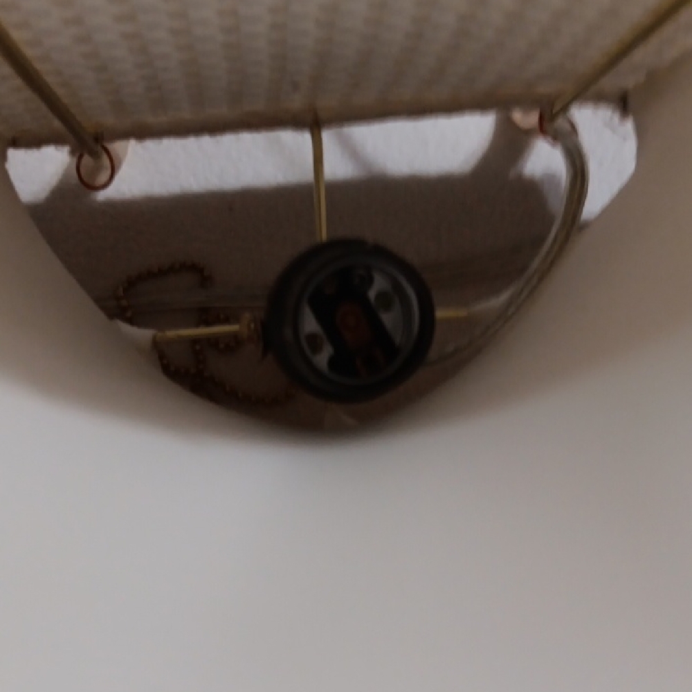 Elegant Cream Woven Lampshade - Picture 5 of 16